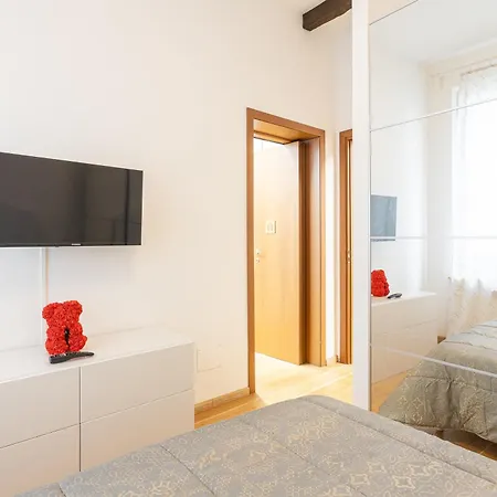Molinari House Diamond - Raffinato In Centro - Free Ztl アパート